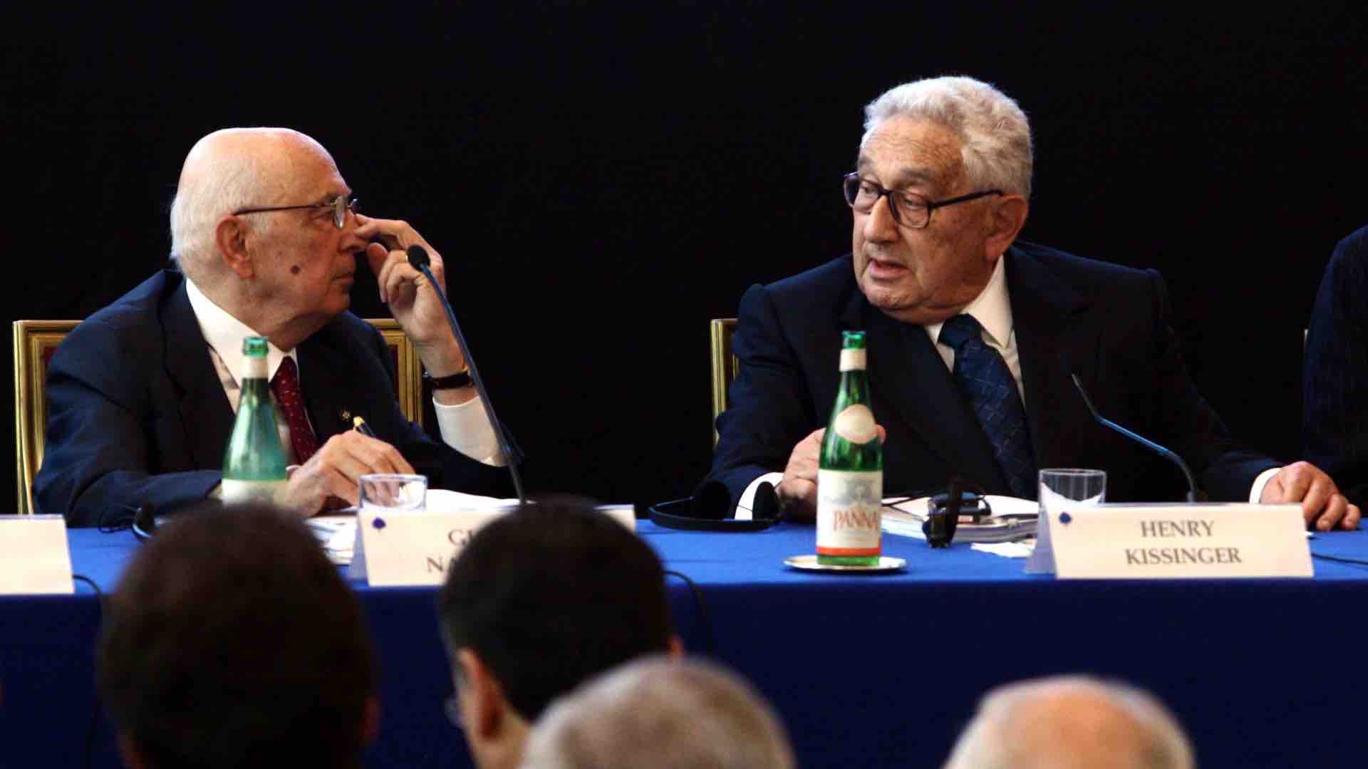 il difforme napolitano kissinger