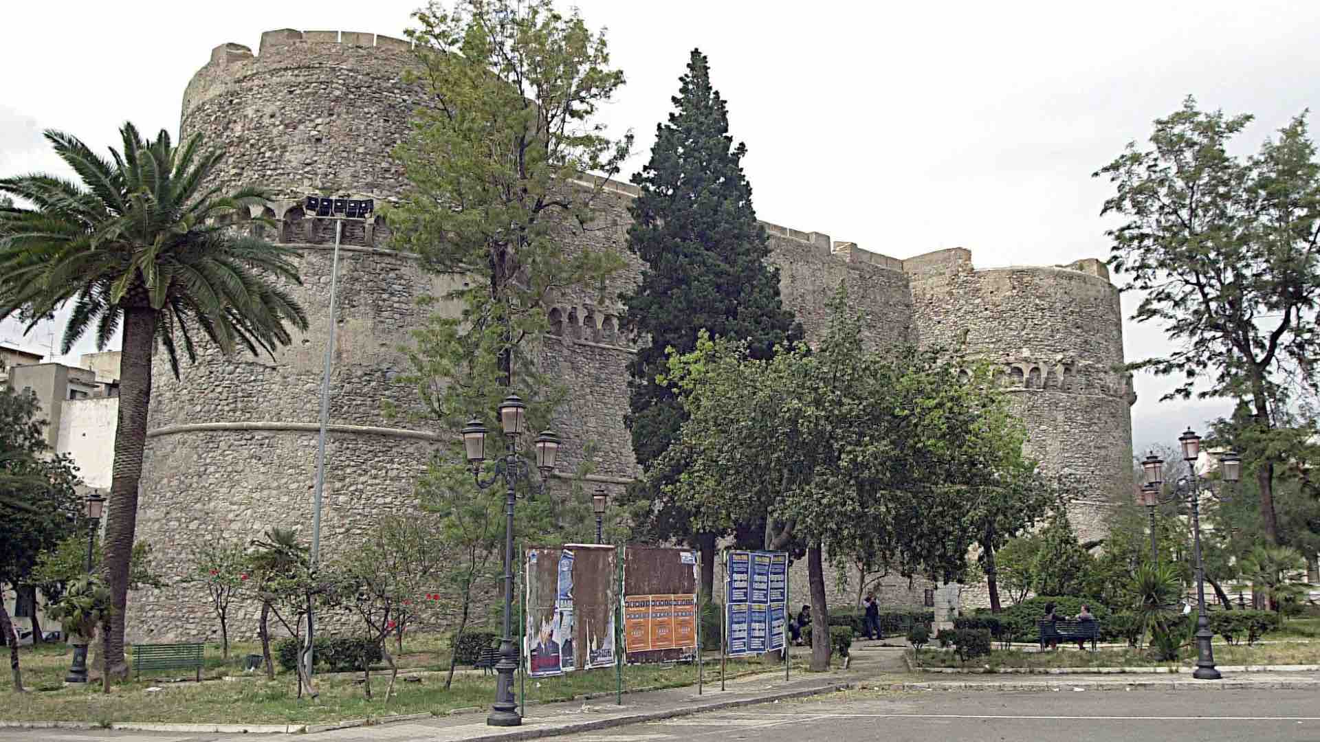 castello-aragonese