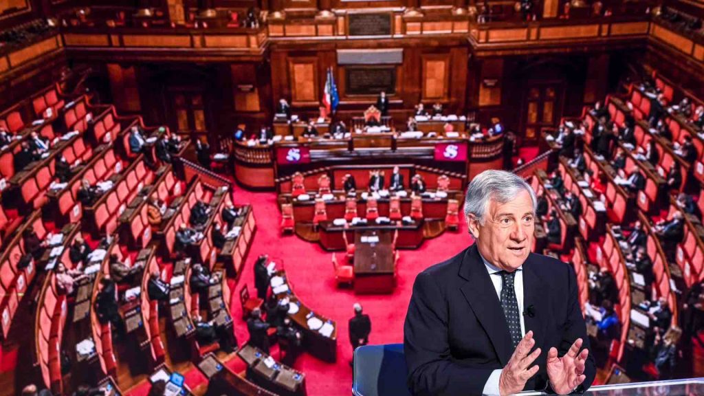 il difforme antonio tajani