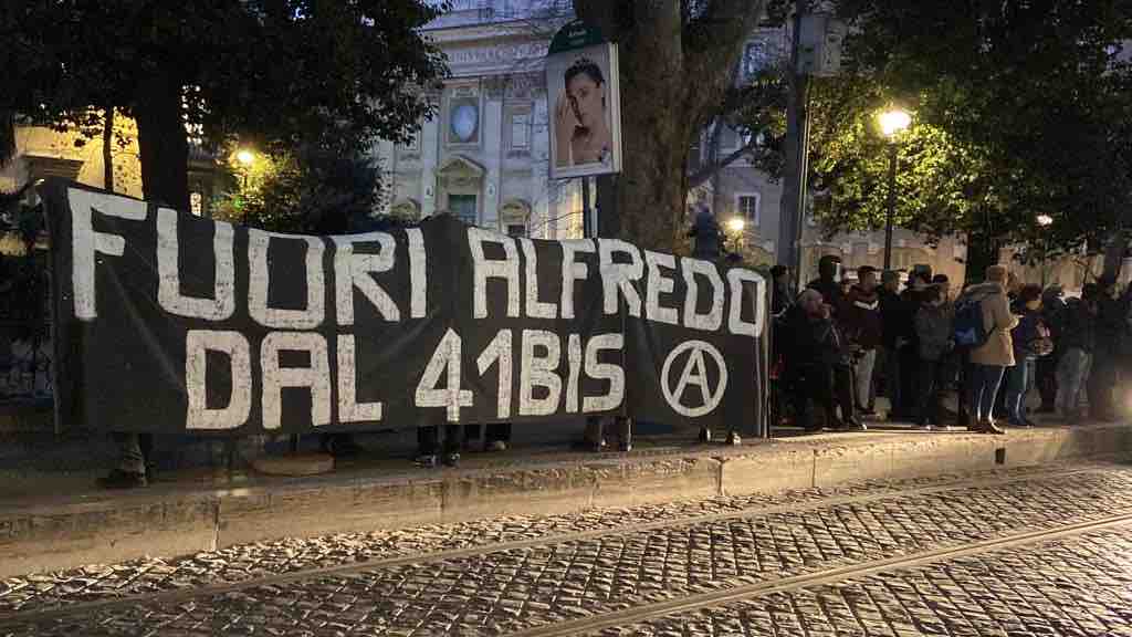 Striscioni per Alfredo Cospito, l'anarchico al 41 bis