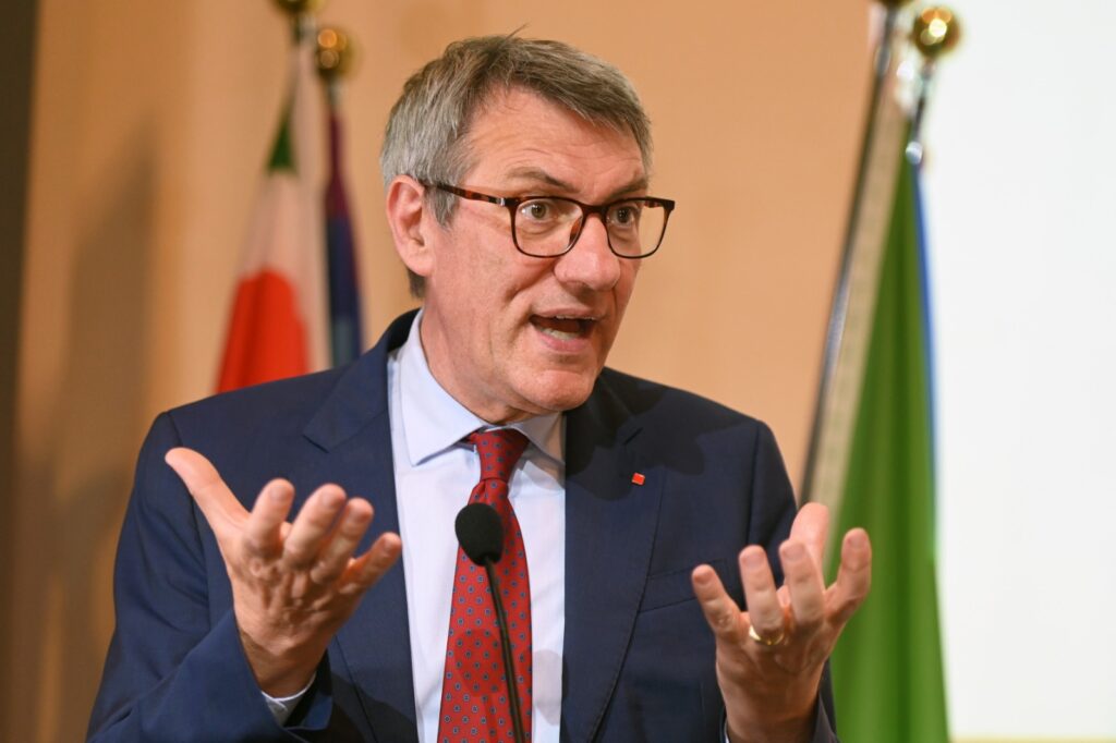 Manovra, Landini: “Siamo di fronte a una situazione drammatica” Manovra, Landini: “Siamo di fronte a una situazione drammatica”