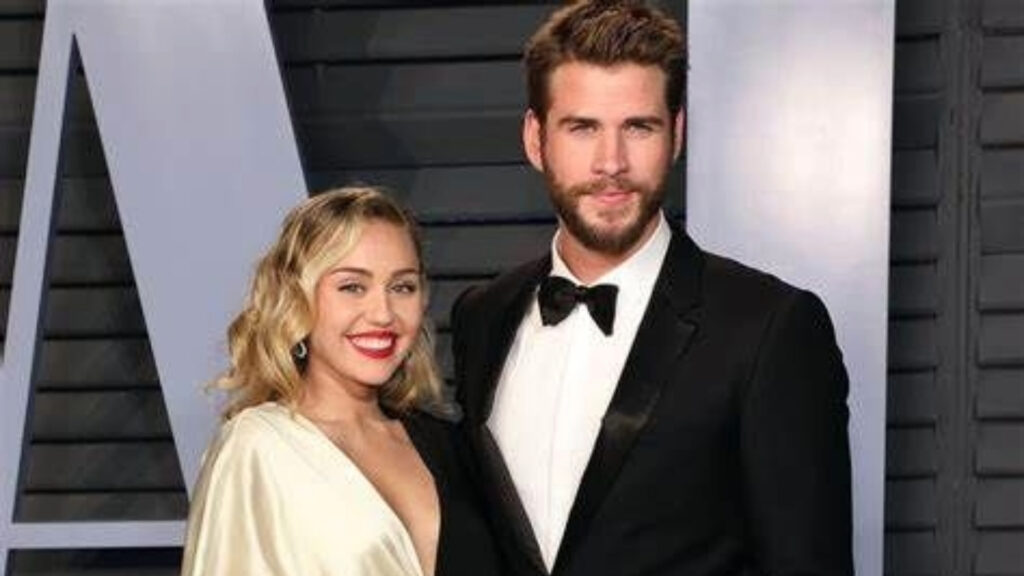 Miley Cyrus e lex marito Liam Hemsworth