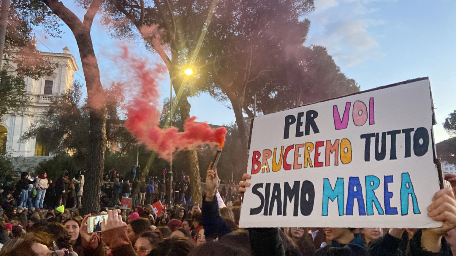 Corteo Roma contro violenza donne - Femminicidio