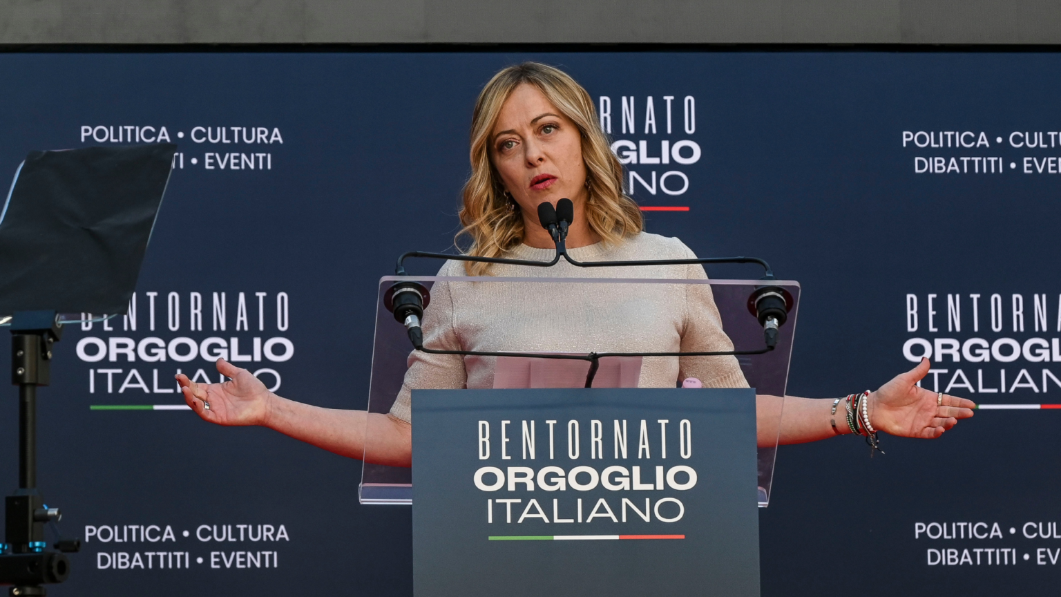 Giorgia Meloni perde consenso tra gli italiani