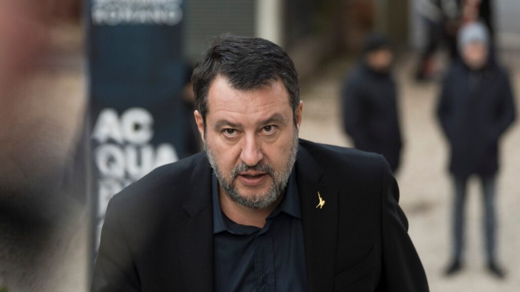 Europee, Salvini coccola Vannacci e rilancia: “Mi piacerebbe confronto con Salis”