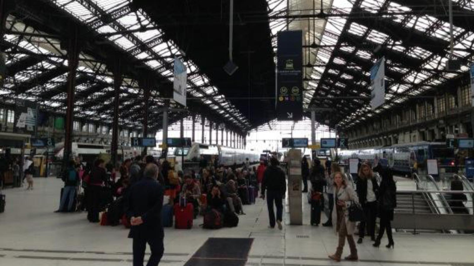Parigi, attacco alla stazione Gare De Lyon