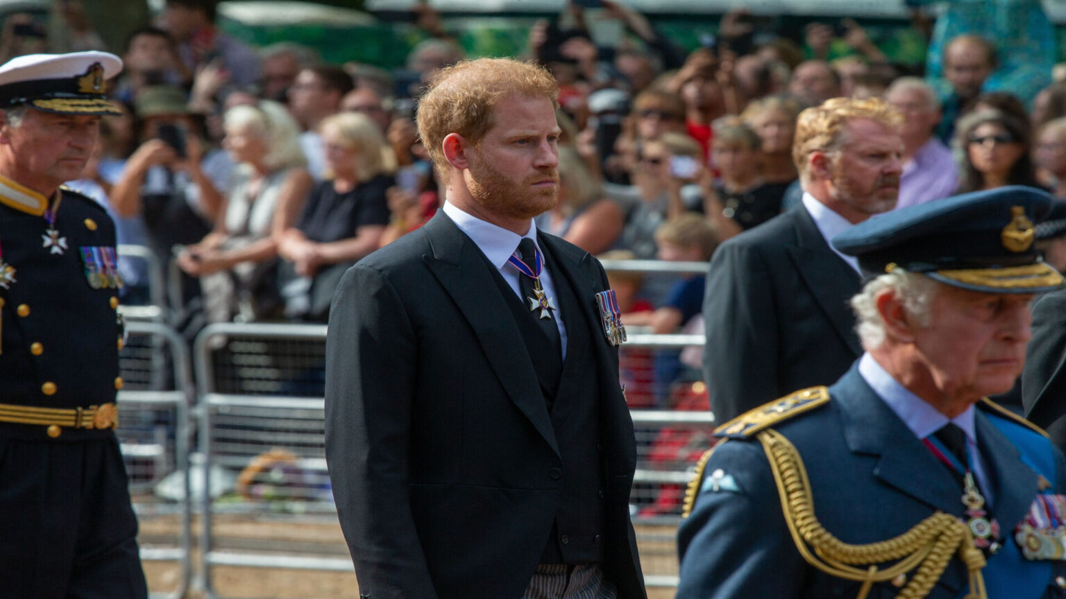 principe harry shutterstock 2202230409 1