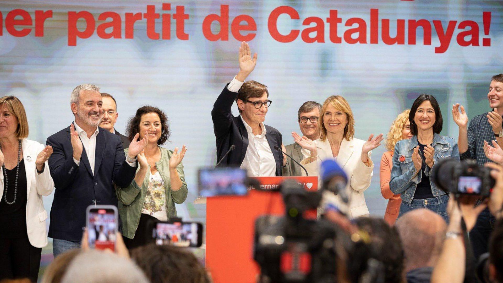 Spagna, i socialisti trionfano in Catalogna e Sanchez esulta: “L’inizio di una nuova era”