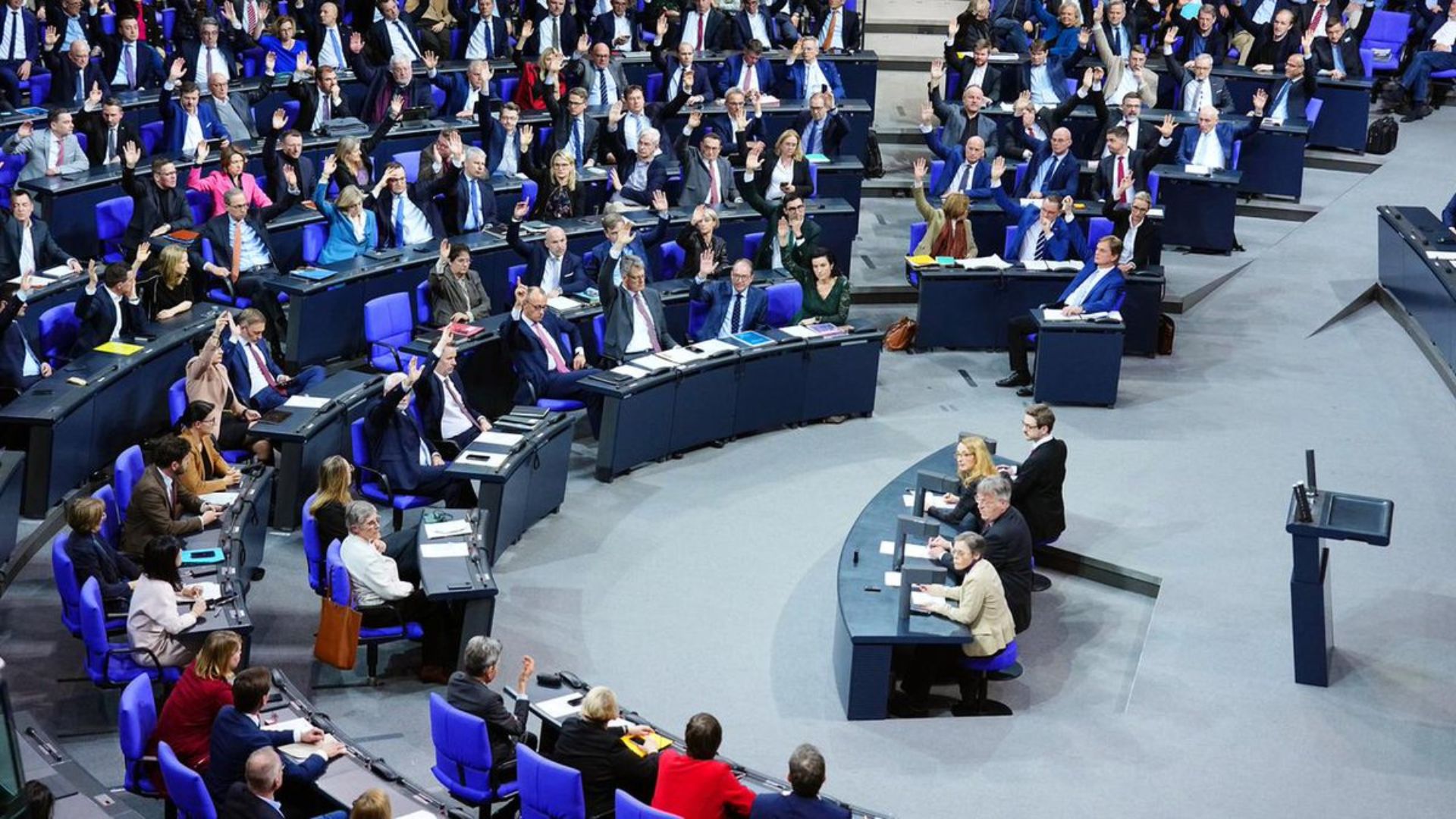 Germania Bundestag da Ildifforme.it Germania il Bundestag allenta il freno al debito per investire nella difesa