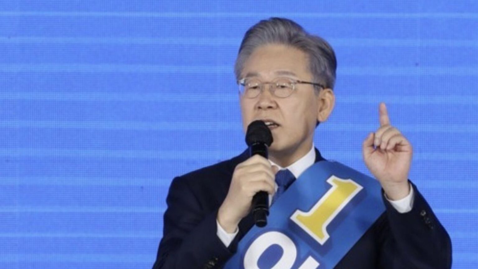 Seul, l’Alta Corte annulla la condanna di Lee Jae-myung