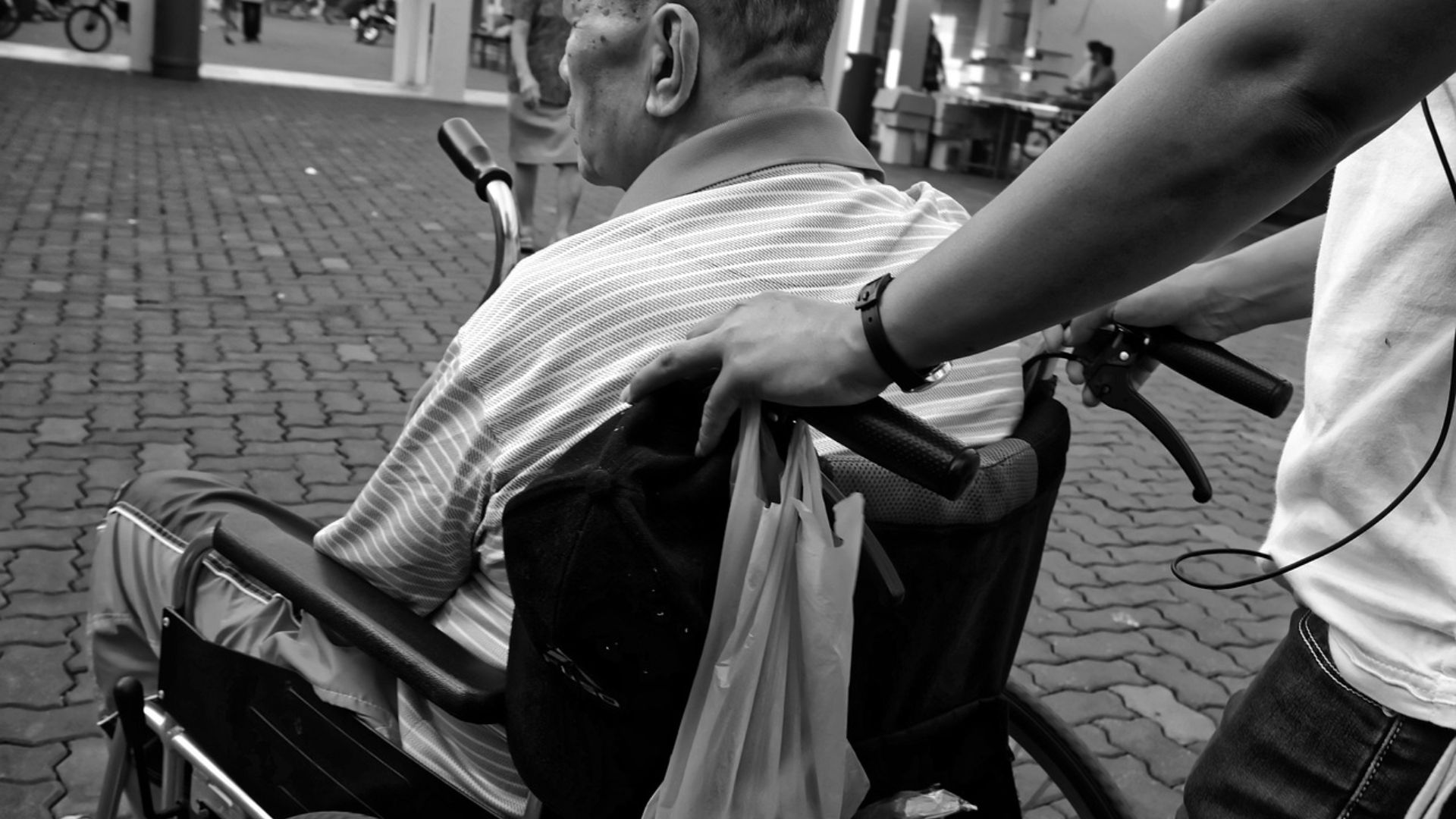 Dal caregiver alla casalinga, i ‘lavori invisibili’ che non riposano mai Dal caregiver alla casalinga, i ‘lavori invisibili’ che non riposano mai