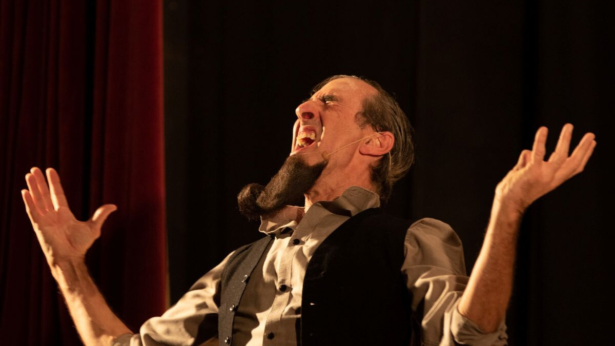 Il vino e suo figlio al Teatro di Villa Lazzaroni Il vino e suo figlio al Teatro di Villa Lazzaroni