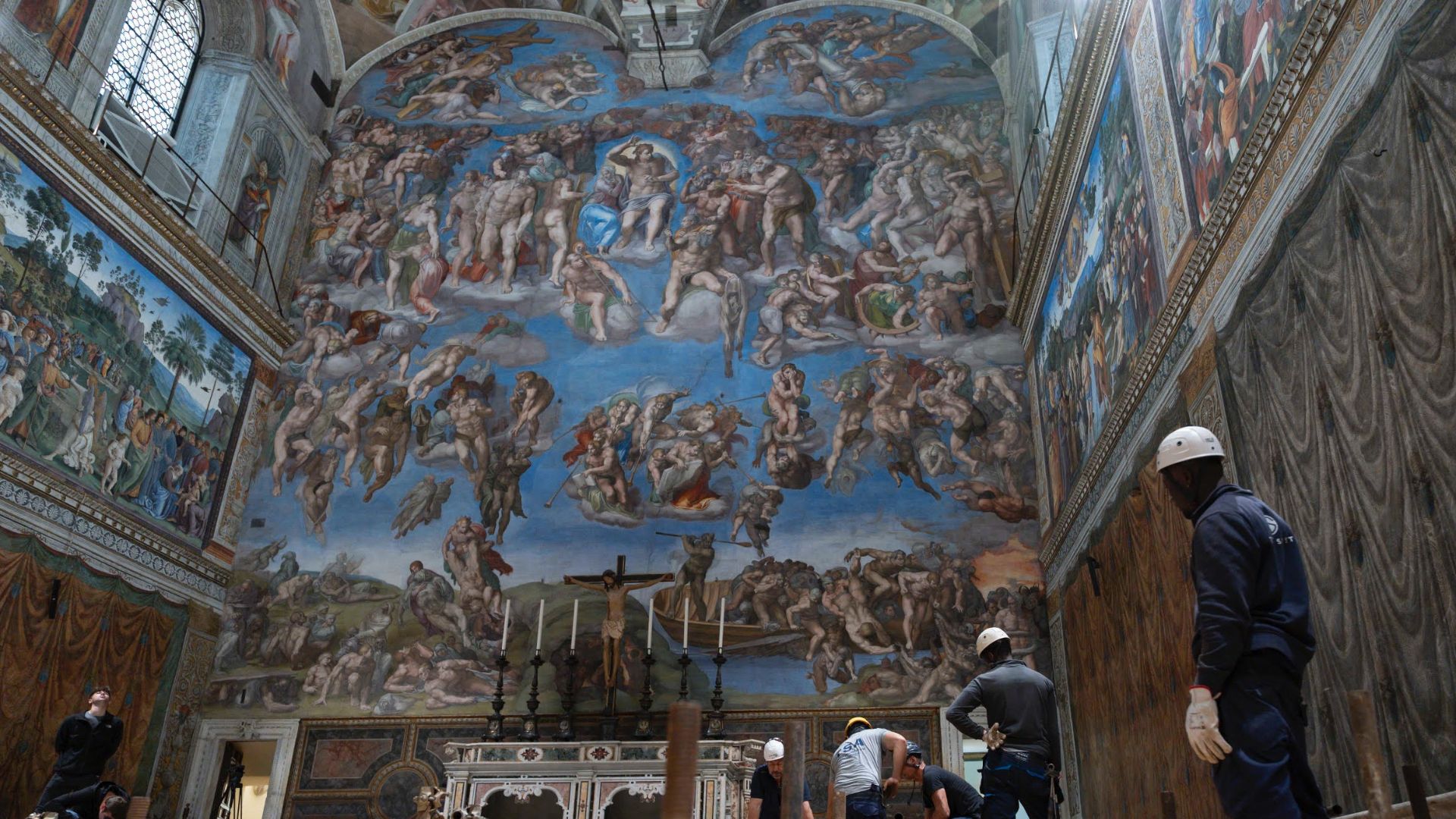 Verso il Conclave, i preparativi della Cappella Sistina Verso il Conclave, i preparativi della Cappella Sistina