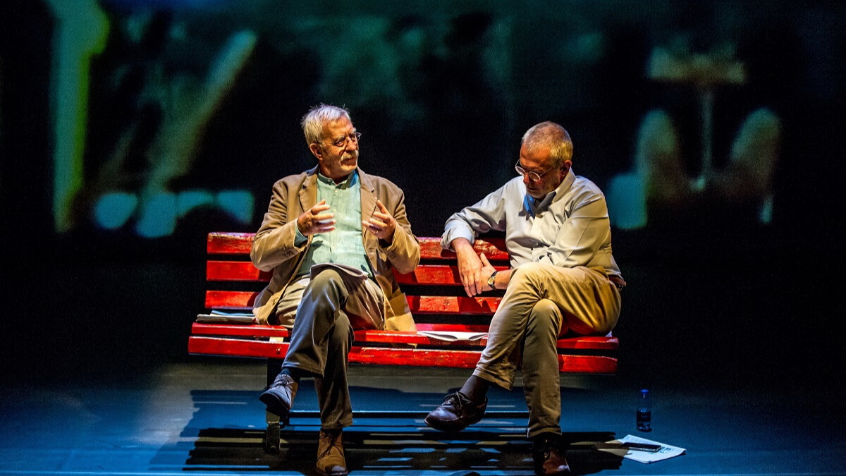 Tra parentesi da Ildifforme.it tra parentesi al teatro tor bella monaca il 6 maggio