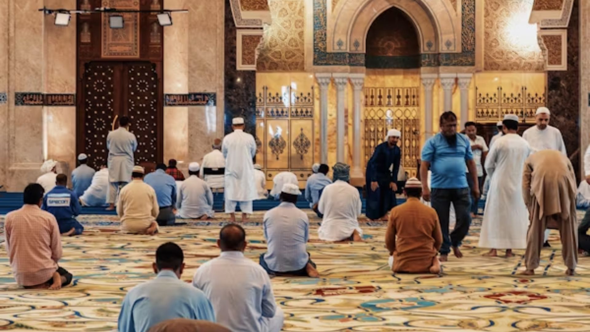 A Treviso bimbi della materna in gita in Moschea, Lega: “Non è educazione, ma fondamentalismo bello e buono” A Treviso bimbi della materna in gita in Moschea, Lega: “Non è educazione, ma fondamentalismo bello e buono”