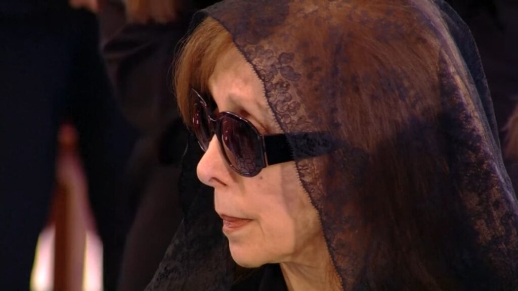 Fairuz, madre e diva: l'addio a Ziad Rahbani come un'icona sacra 2 Fairuz sofferente