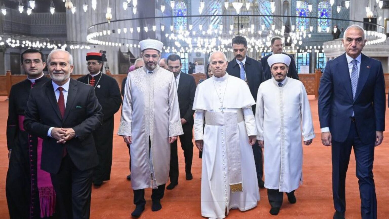 Papa Leone XIV alla Mosche Blu di Istanbul