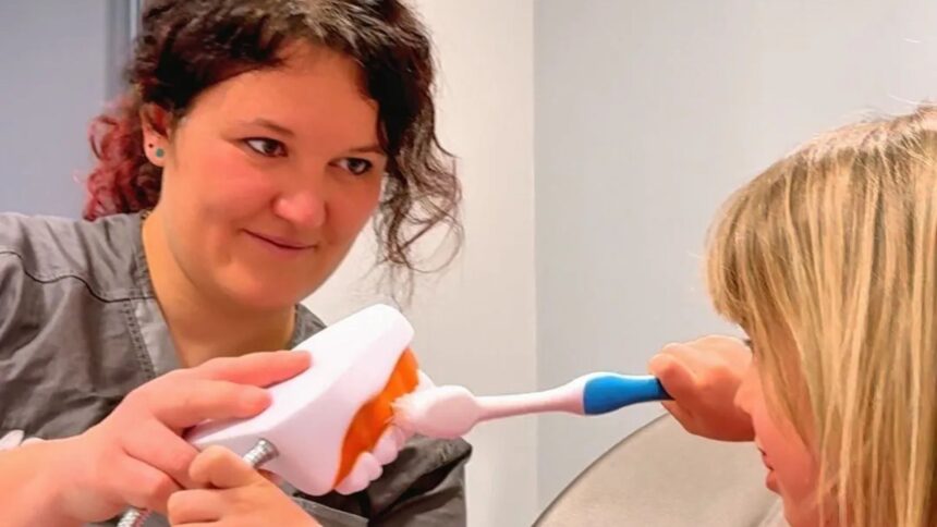 Dentista per bambini a Busca Cuneo: gli errori da evitare quando si lavano i denti 215 PEDODONZIA dentista per bambini a Busca Cuneo