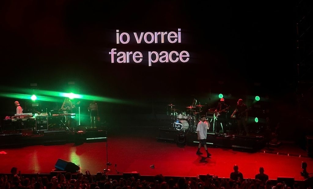 Frah Quintale: quando i concerti sono racconto e riconciliazione 2 image